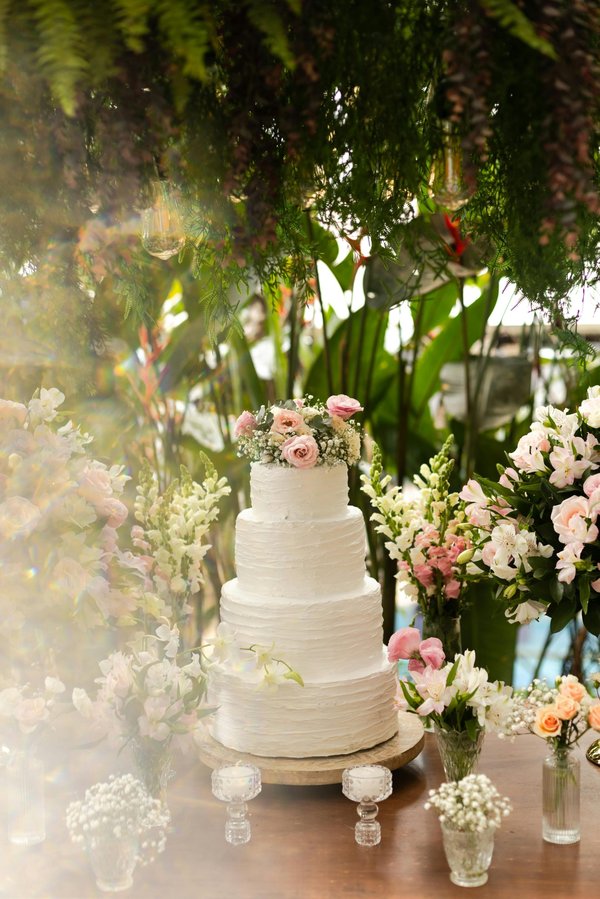 Your perfect paris officiant for unforgettable ceremonies